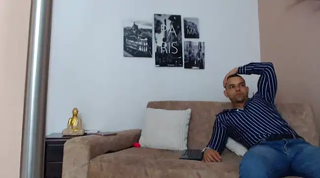 Snapshot of Bastiandelux chatting on 03.02.25 Bastiandelux online show from 03.02.25