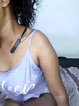 Snapshot of Ashugril_hot chatting on 03.18.25 Ashugril hot online show from 03.18.25