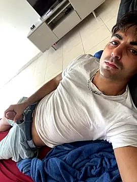 Snapshot of mikekmi21 chatting on 11.09.25 mikekmi21 online show from 11.09.25