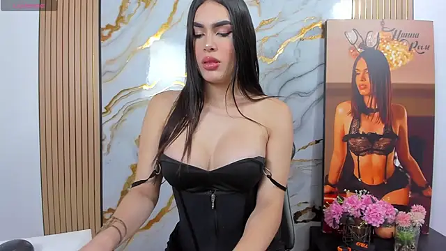 Hannaroosseee online show from 04.22.26