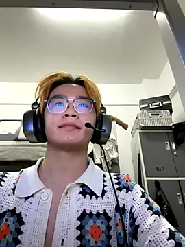 Snapshot of Anson0722 chatting on 10.13.25 Anson0722 online show from 10.13.25