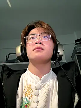 Snapshot of Anson0722 chatting on 11.21.25 Anson0722 online show from 11.21.25