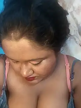 Snapshot of horny_diana chatting on 02.13.26 horny diana online show from 02.13.26