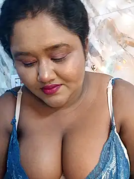 Snapshot of horny_diana chatting on 02.27.26 horny diana online show from 02.27.26