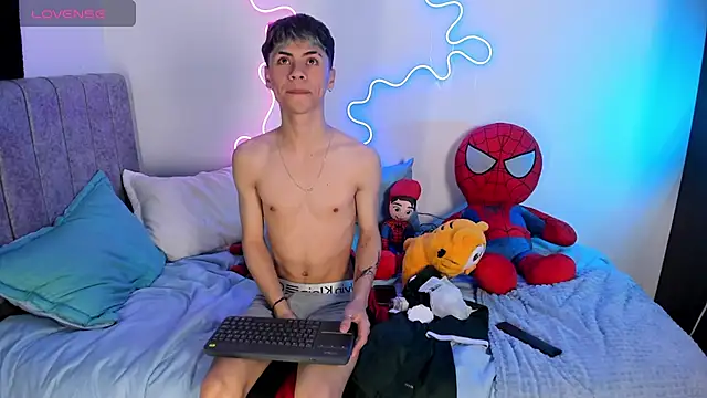 callum 77 online show from 09.13.25