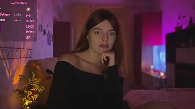 CherryRed Girl online show from 10.23.25