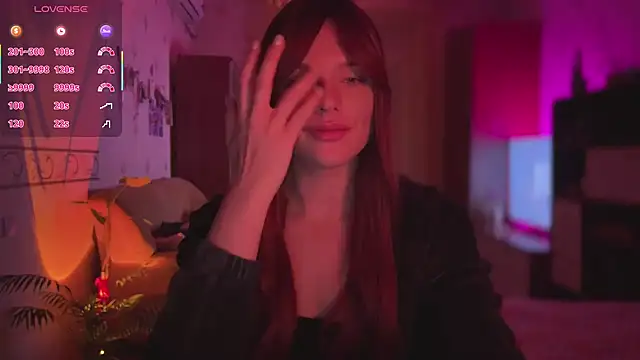 CherryRed Girl online show from 04.15.26