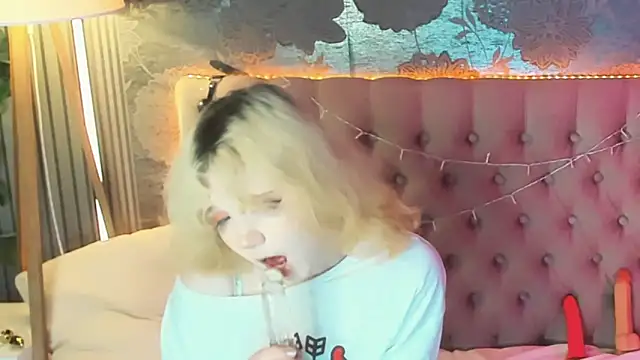 EmilyAngells online show from 05.29.26