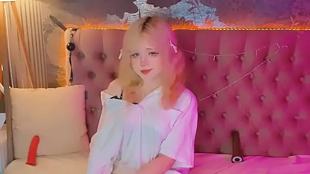 EmilyAngells online show from 07.03.26