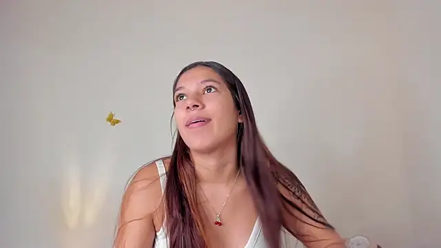 violett 24  online show from 10.04.25