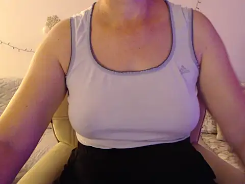 YourfantasyGiuly online show from 06.06.26