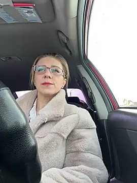 Snapshot of Lusi_Luxary chatting on 03.09.25 Lusi Luxary online show from 03.09.25