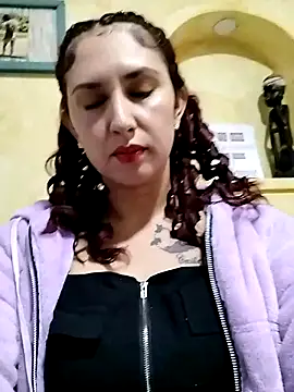 Megan-01- online show from 02.26.25