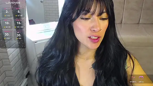 Snapshot of Isabella_Collen_v chatting on 12.20.25 Isabella Collen v online show from 12.20.25