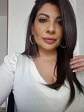 Snapshot of Anastasia-Steele-1 chatting on 10.17.25 Anastasia-Steele-1 online show from 10.17.25