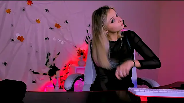 Snapshot of melissa_richardson chatting on 11.05.25 melissa richardson online show from 11.05.25