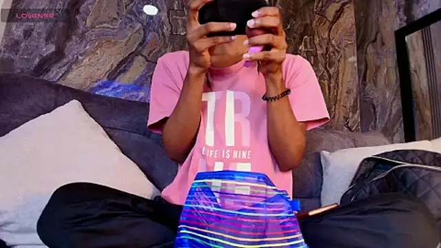 khler Angelis online show from 10.15.25