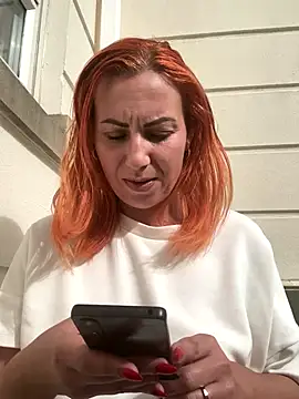 YNA ELLA online show from 09.23.25