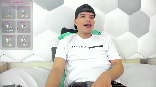 Axel Forte online show from 11.07.25