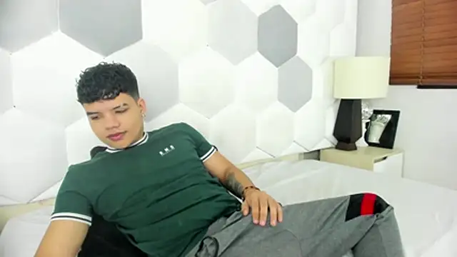 Snapshot of Axel_Forte chatting on 04.08.26 Axel Forte online show from 04.08.26
