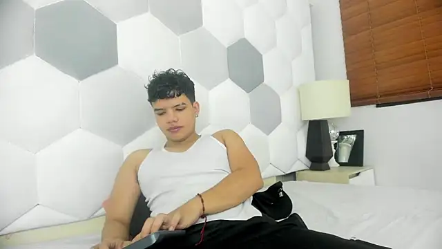 Snapshot of Axel_Forte chatting on 04.14.26 Axel Forte online show from 04.14.26