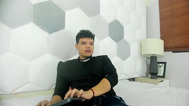 Snapshot of Axel_Forte chatting on 04.15.26 Axel Forte online show from 04.15.26
