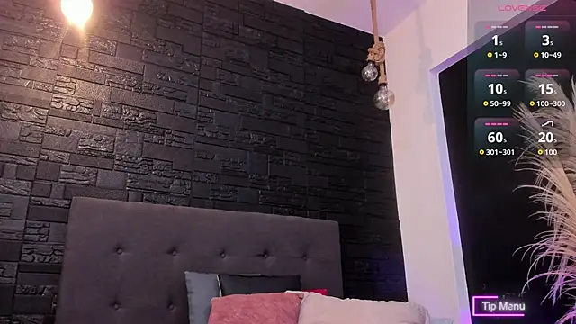 Snapshot of Maite_Smith_ chatting on 11.14.25 Maite Smith online show from 11.14.25