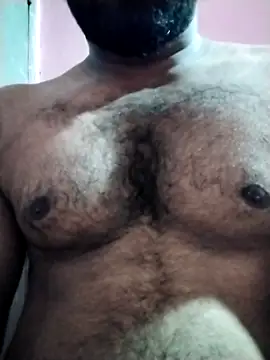 Snapshot of sexymoderater chatting on 02.21.25 sexymoderater online show from 02.21.25