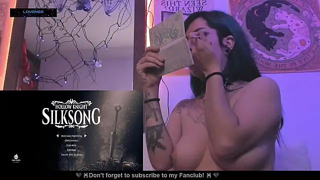 Snapshot of Hisato111 chatting on 10.26.25 Hisato111 online show from 10.26.25