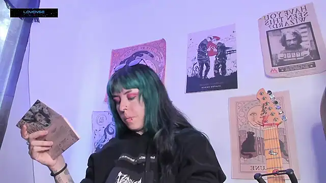 Snapshot of Hisato111 chatting on 11.14.25 Hisato111 online show from 11.14.25