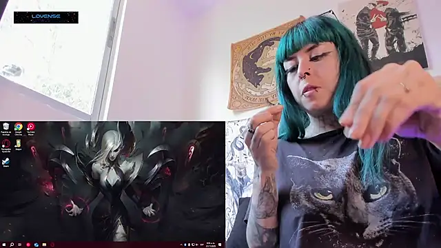 Snapshot of Hisato111 chatting on 11.21.25 Hisato111 online show from 11.21.25