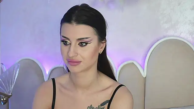 Alice Voss online show from 12.14.25