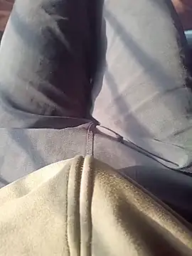 Snapshot of Delhi_BoyBigcock chatting on 12.16.25 Delhi BoyBigcock online show from 12.16.25