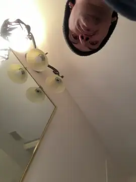 Polaroid White online show from 03.11.25