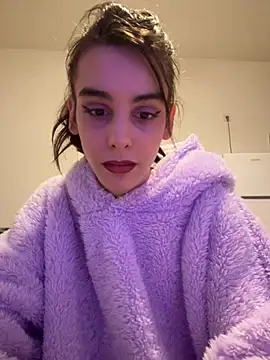 Snapshot of Mazzekyn chatting on 02.22.25 Mazzekyn online show from 02.22.25