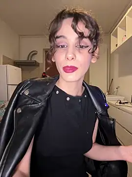 Snapshot of Mazzekyn chatting on 03.15.25 Mazzekyn online show from 03.15.25