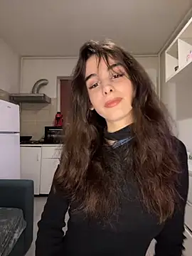 Snapshot of Mazzekyn chatting on 03.20.25 Mazzekyn online show from 03.20.25