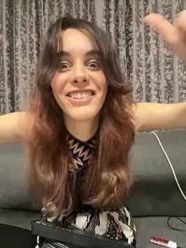 Snapshot of Mazzekyn chatting on 11.25.25 Mazzekyn online show from 11.25.25