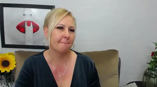 DianaLive online show from 02.26.25