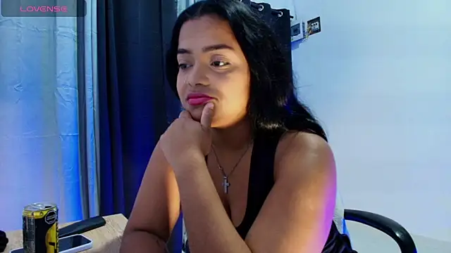 Snapshot of tatiana_10 chatting on 03.13.25 tatiana 10 online show from 03.13.25