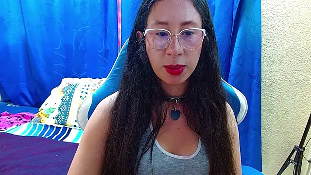 Snapshot of Gia_leinn chatting on 05.16.26 Gia leinn online show from 05.16.26