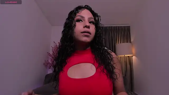 hannah thomson  online show from 11.26.25