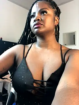 Snapshot of ValerieBlakee chatting on 11.16.25 ValerieBlakee online show from 11.16.25