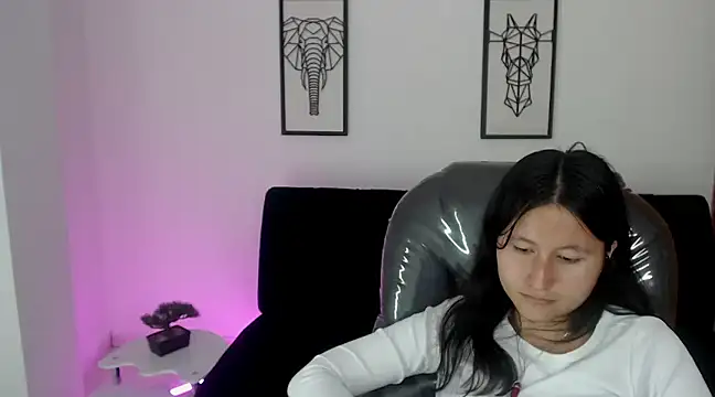 Snapshot of xoxo_kiitty chatting on 03.01.25 xoxo kiitty online show from 03.01.25