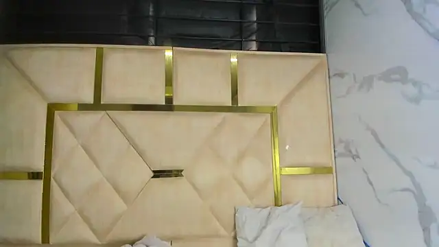 Snapshot of Kendall_6669 chatting on 11.19.25 Kendall 6669 online show from 11.19.25