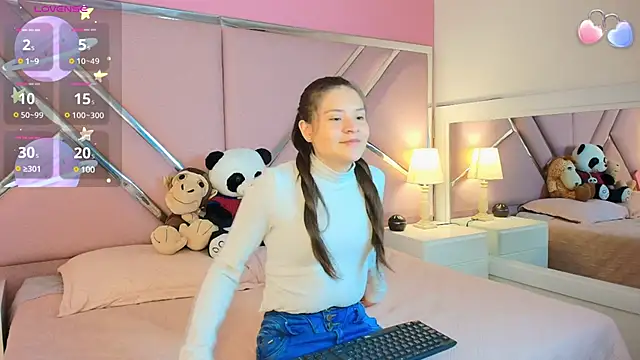 Snapshot of Emilybennett_ chatting on 02.27.25 Emilybennett online show from 02.27.25