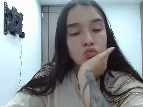  luna 777 online show from 04.28.26