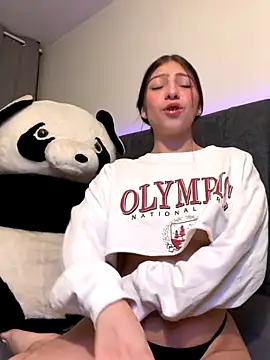 Dirty-Bunnyyy online show from 10.29.25