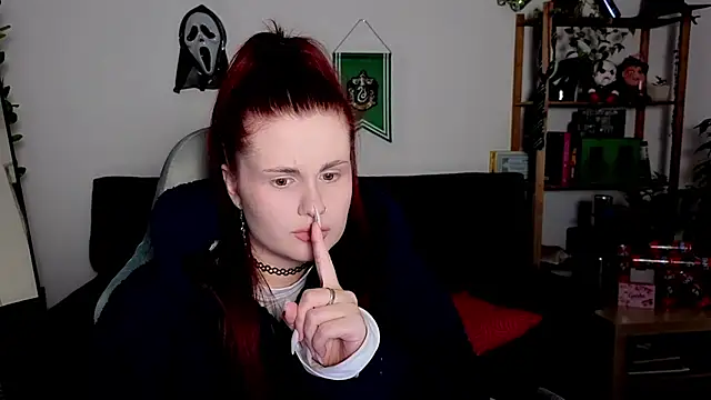 Della Ideal online show from 11.26.25