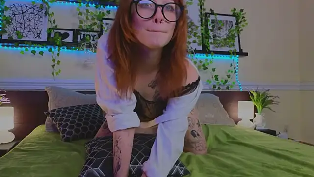 AliceTempt online show from 03.15.25